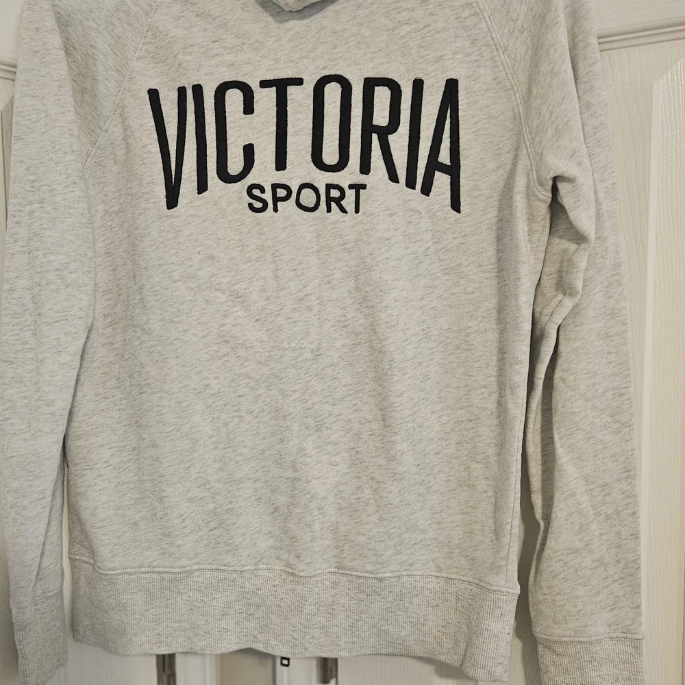 VS Sport and Pink 2 FOR 1 - Picture 4 of 8